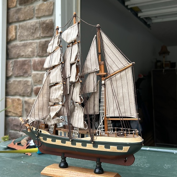 Portsmouth ship replica - Picture 3 of 5